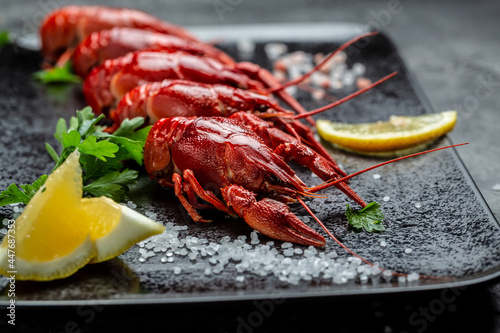 Φωτογραφία Boiled cooked crayfish crawfish with lemon and salt, banner, menu, recipe place