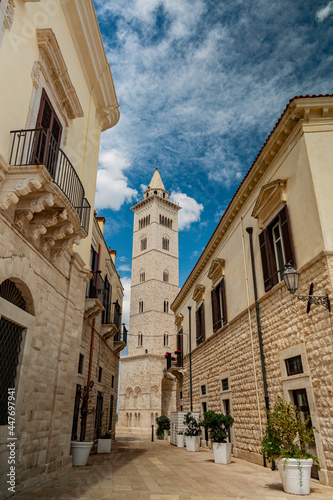 Il campanile della cattedrale di Trani © Donlisander