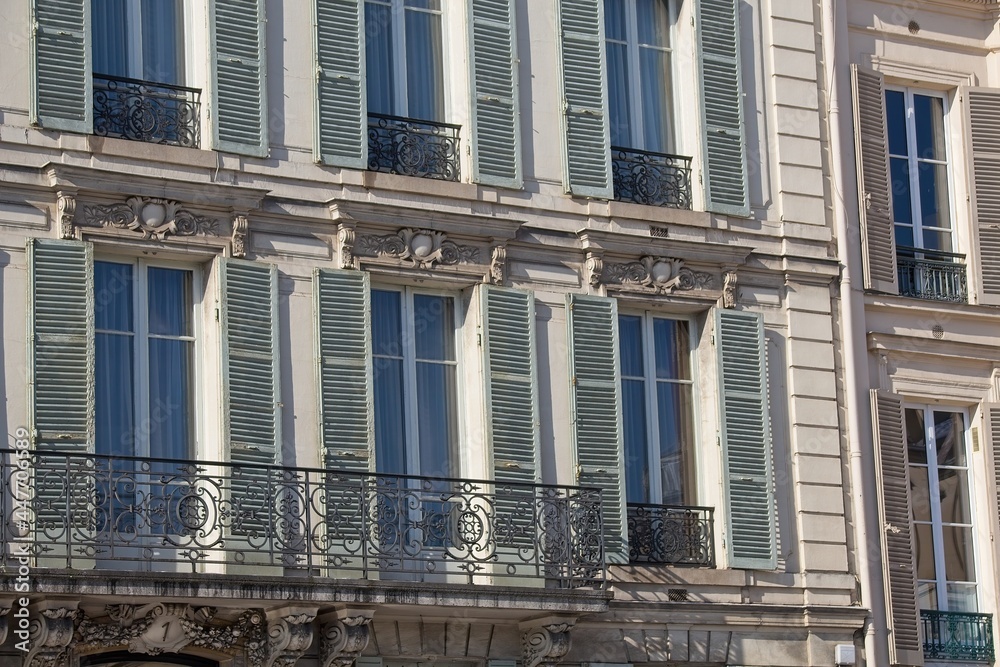 Fototapeta premium facade of the old house