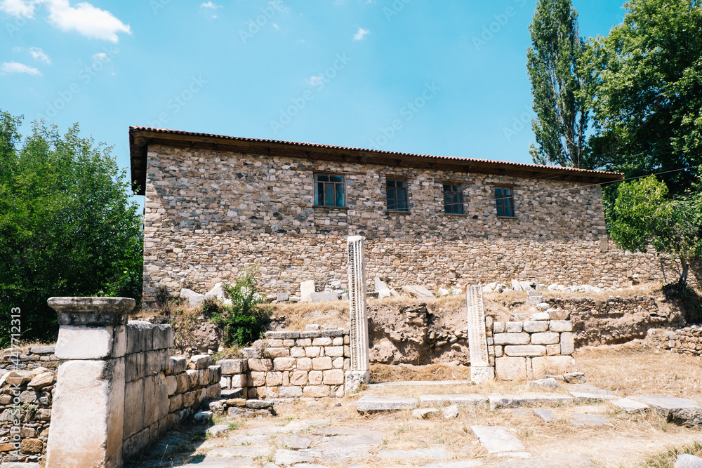 The ancient city of Aphrodisias is located in Aydın. It attracts attention with its marble structures. Ancient columns, walls, temples. Thousands of years old ancient city of Aphrodisias.