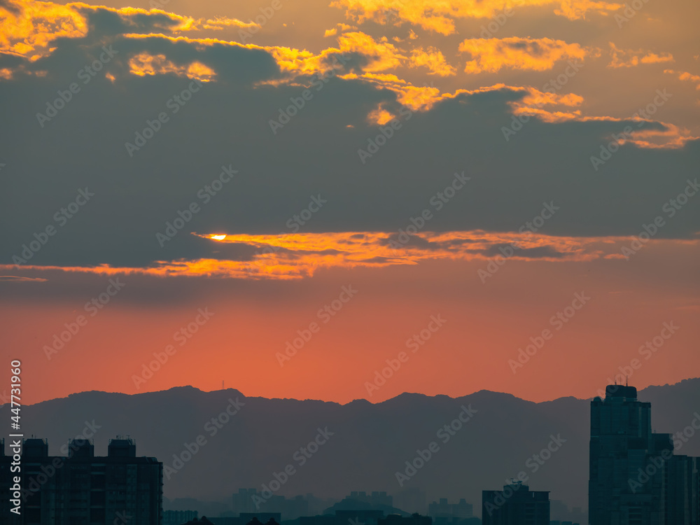 Fototapeta premium Sunset high angle view of the Jingmei area