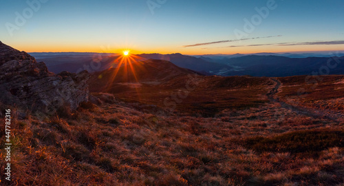 Fototapeta Naklejka Na Ścianę i Meble -  Sunrise observed from the summit of Połonina Caryńska, Bieszczady, Bieszczady National Park
