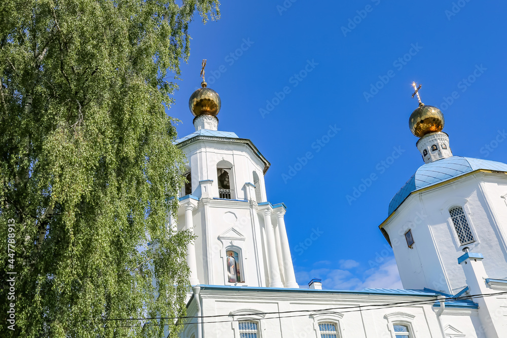 Obraz premium Exterior of the Orthodox Spassky Temple in Solnechnogorsk. Monument of history and culture of federal significance. Moscow Region, Russia