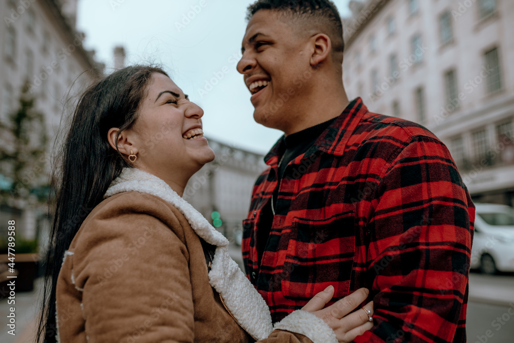 smiling couple smiling couple