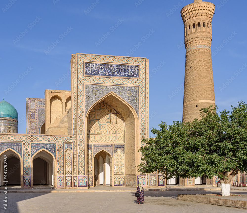 Kalyan mosque minaret