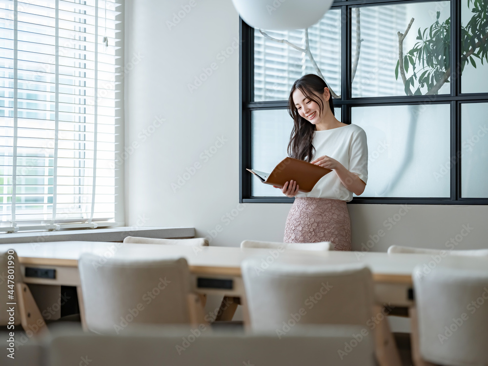 Fototapeta premium ビジネス・女性