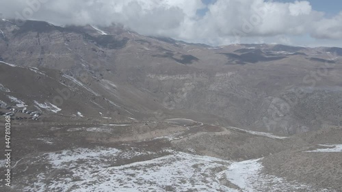 Tomas aérea de valle nevado, chile 