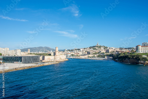 Fototapeta Naklejka Na Ścianę i Meble -  discovery of the harbor of Marseille and the islands of the region, France