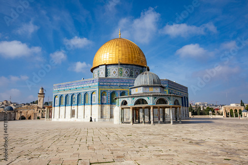 THE TEMPLE MOUNT AND DOME OF THE ROCK
