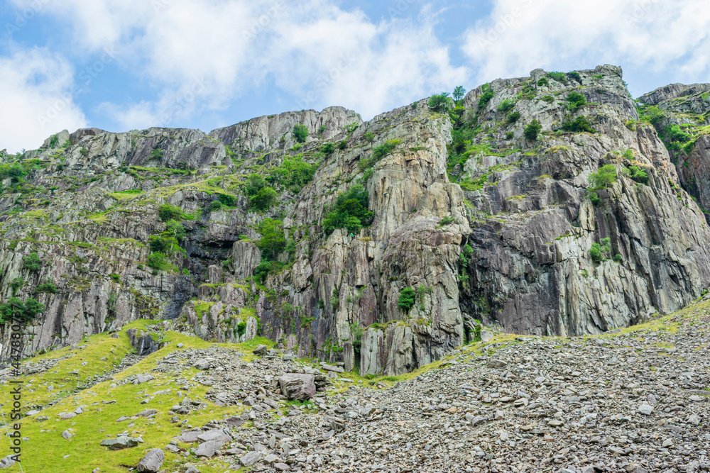 Climbing Glyderau, Llanberis Pass, A4086, Snowdonia National Park, Caernarfon, North West Wales, UK