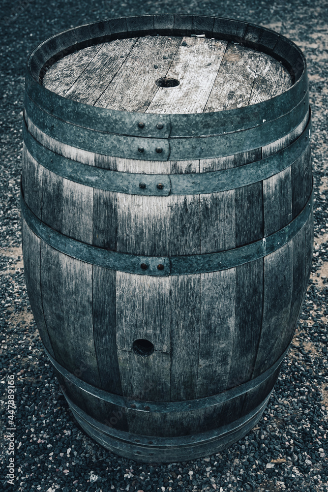 Fototapeta premium old wooden barrel