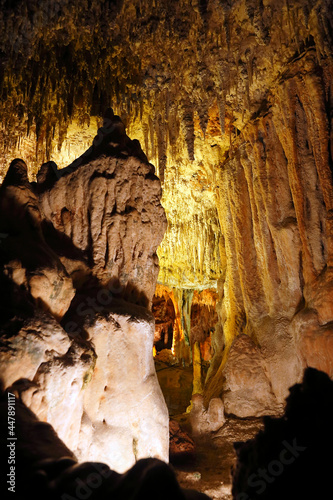 Eingang zu den Tropfsteinhöhlen Coves dels Hams in Manacor. Mallorca, Spanien, Europa -- Entrance to the stalac Entrance to the stalactite caves Coves dels Hams in Manacor. Mallorca, Spain, Europe