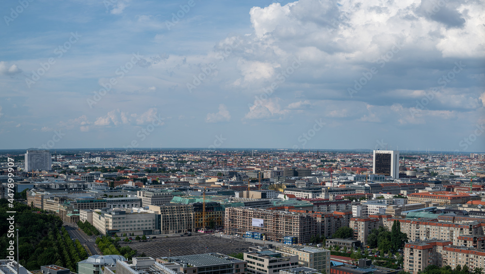 Large panorama photos of the city of Berlin in nature and high up in the city