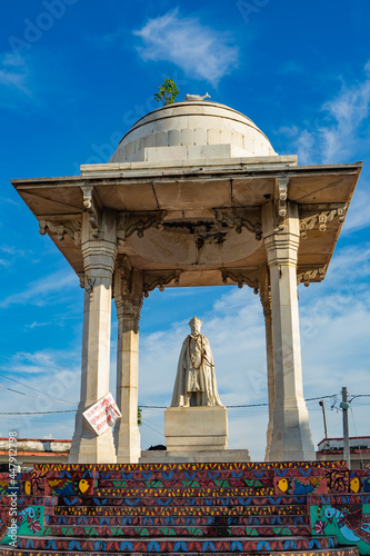 Statue of Maharaja Kameshwar Singh at Darbhanga Chowk, Bihar Tourism photo