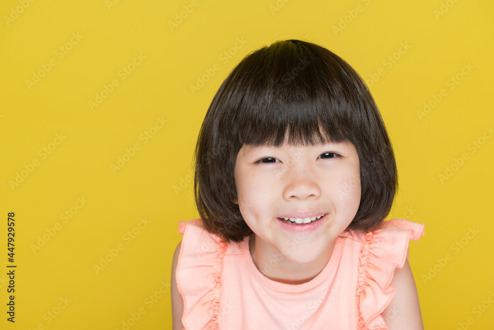 happy kid on yellow background, portrait child
happy kid on yellow background, portrait child