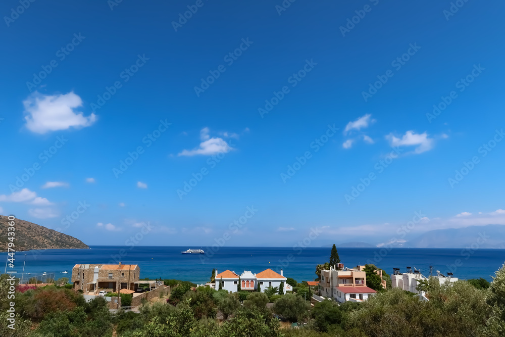 sea ​​view and houses