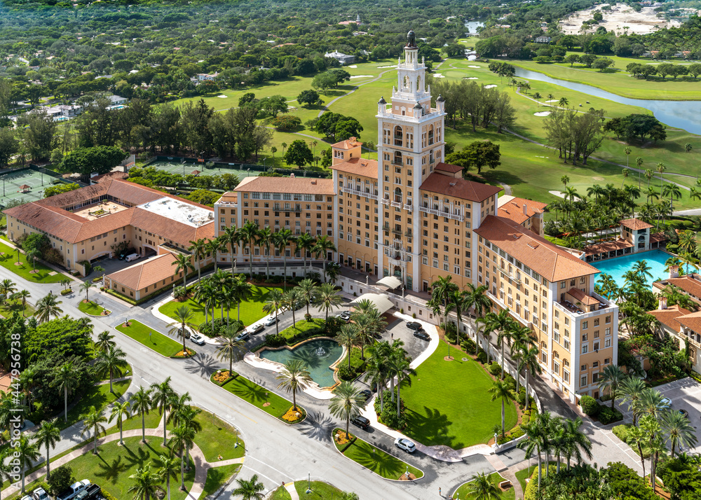 Fototapeta premium Aerial View from a Helicopter of Hotel and Golf Course, Coral Gables.South Miami Beach, .Miami Dade,.Florida.North America,.USA