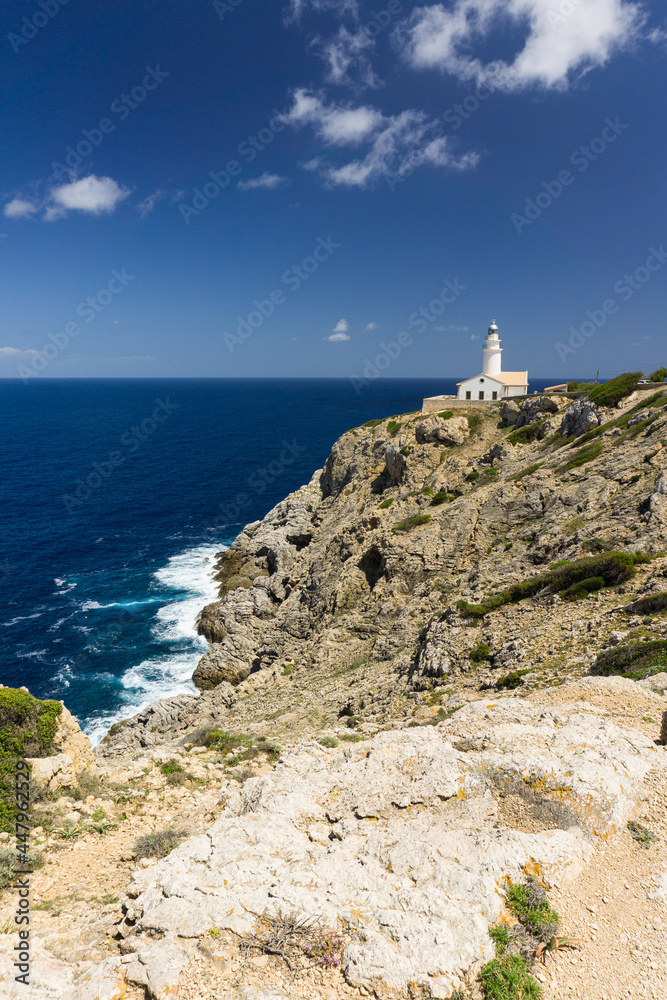 Leuchtturm von Capdepera auf Mallorca an der östlichsten Spitze der Insel
