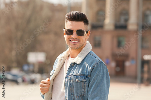 Young man wearing stylish s...