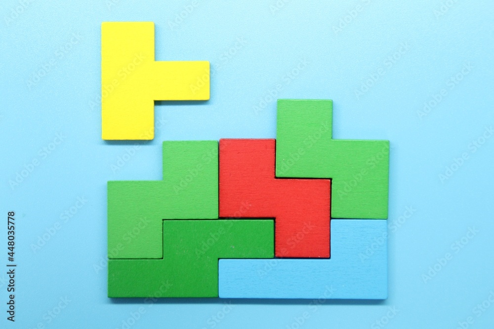 Obraz premium colored stacking games or thinking solutions