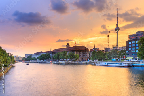 Sonnenuntergang bei Berlin Jannowitzbrücke