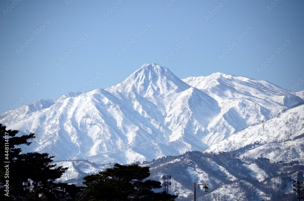 冬の妙高山