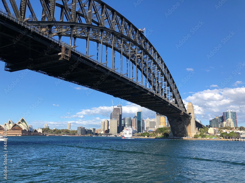 Naklejka premium Sydney Harbour Bridge