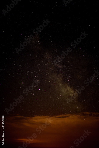 vistas nocturnas del cielo estrellado photo