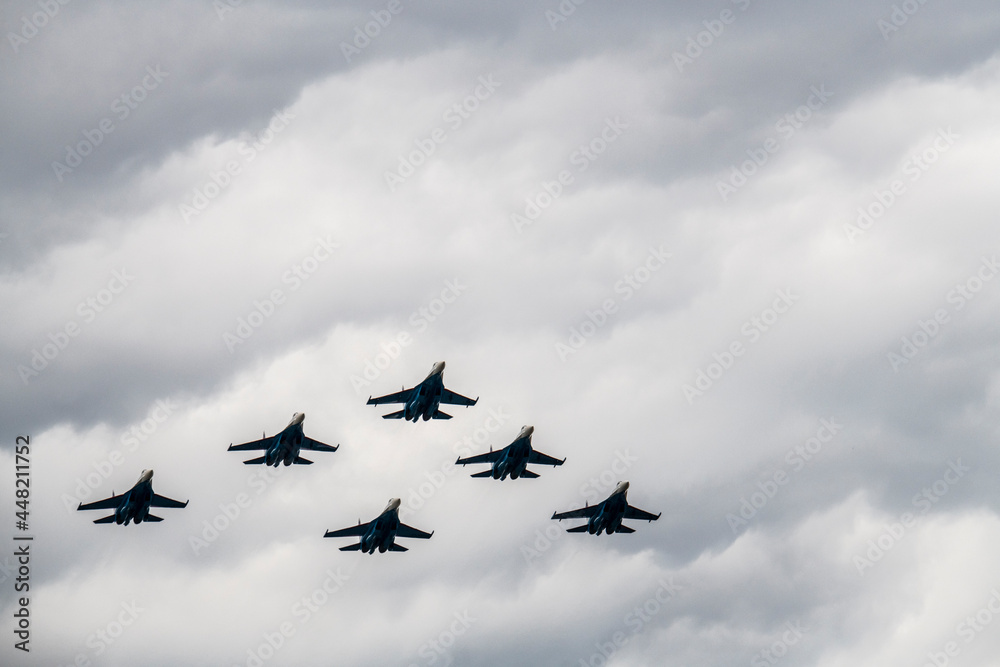 demonstration flights of modern combat aircraft at the Max-21 aerospace salon in Zhukovsky demonstration flights of modern combat aircraft at the Max-21 aerospace salon in Zhukovsky