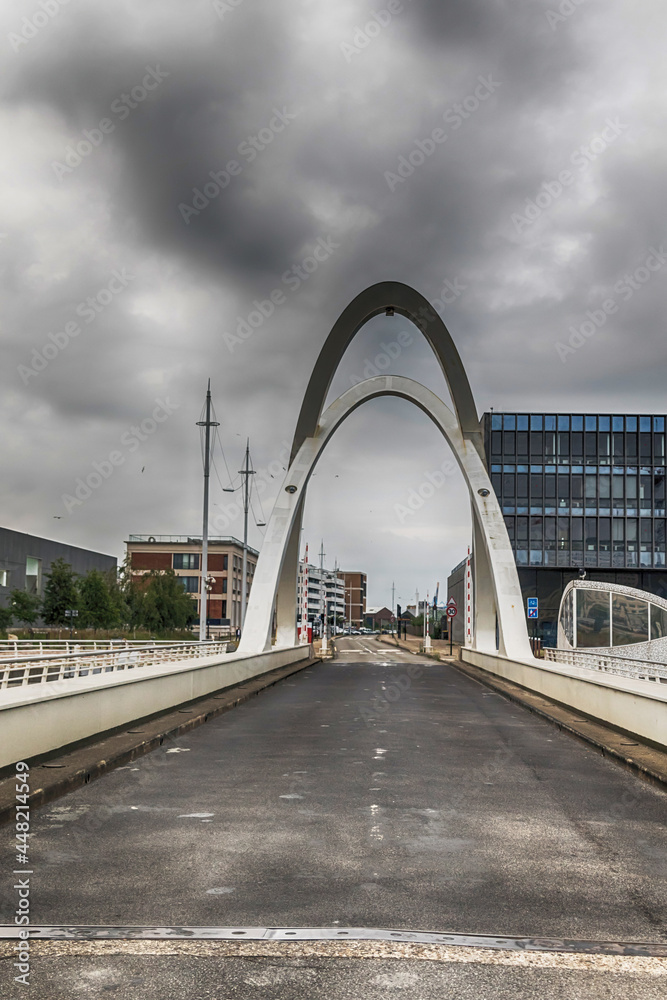 Fototapeta premium bridge over the river