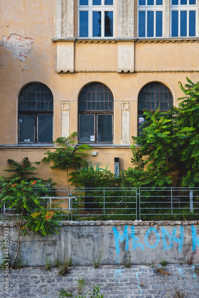 Fototapeta premium facade of a building