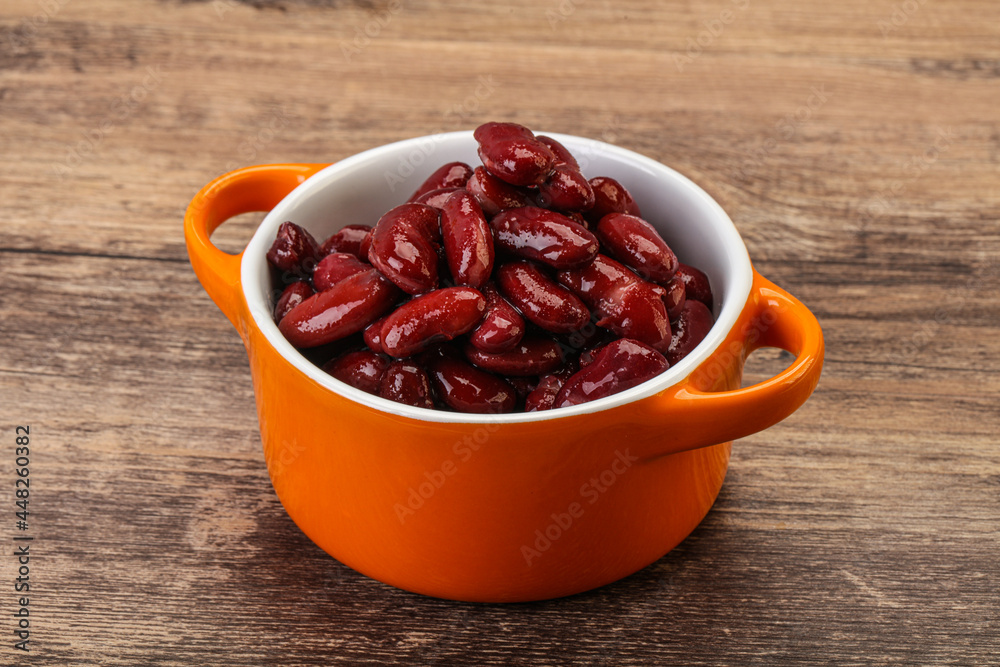 Canned red Kidney in the bowl