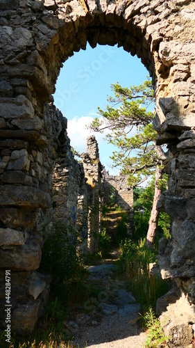 Ruine R  merwand in Hinterbr  hl