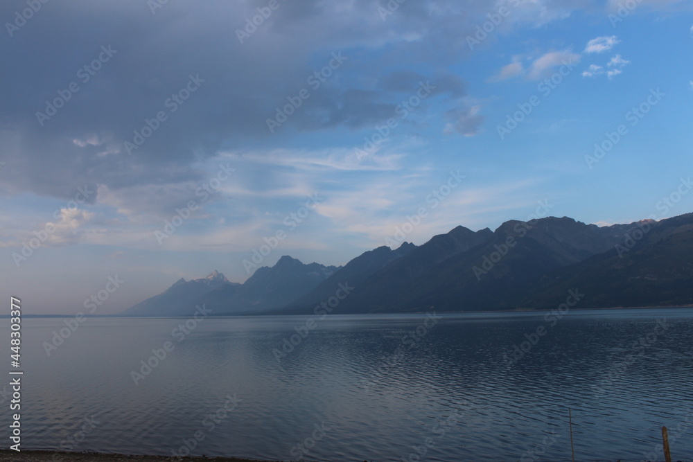 Fototapeta premium lake and clouds