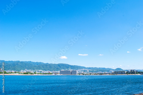 六甲山と西宮の街並み