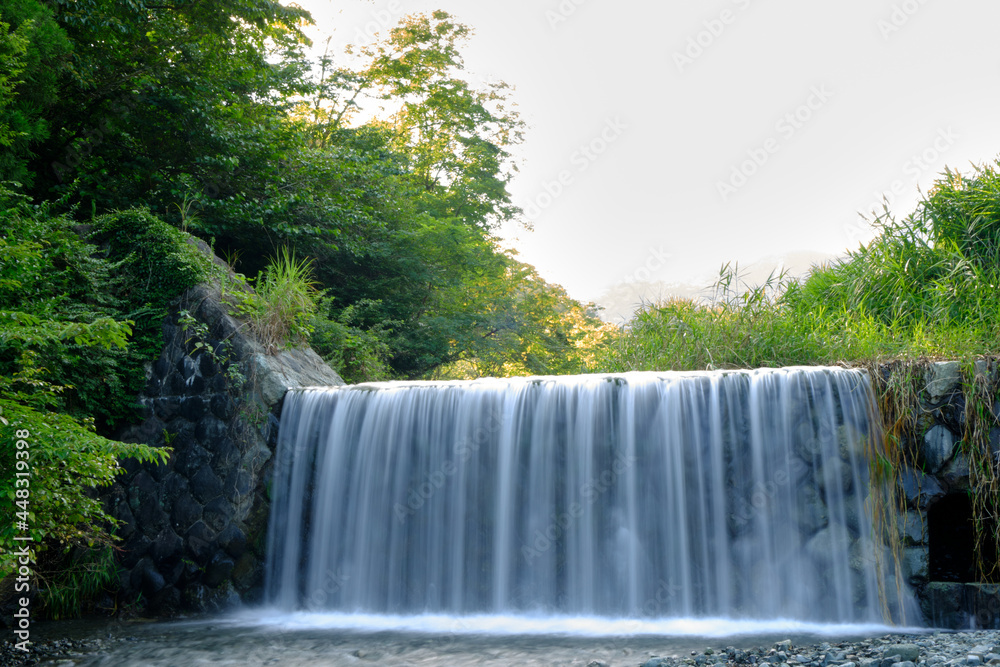 Naklejka premium 夏の田舎の情景と風景