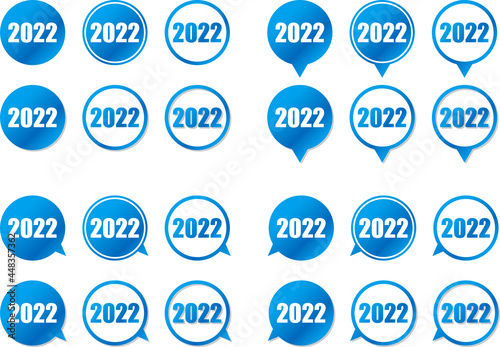 2022の数字が入った青色グラデーションの円形スピーチバルーンセット