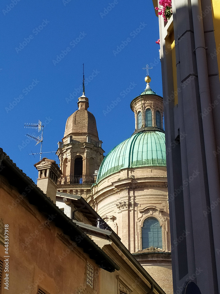 Obraz premium San Giorgio church dome, Reggio Emilia, Italy