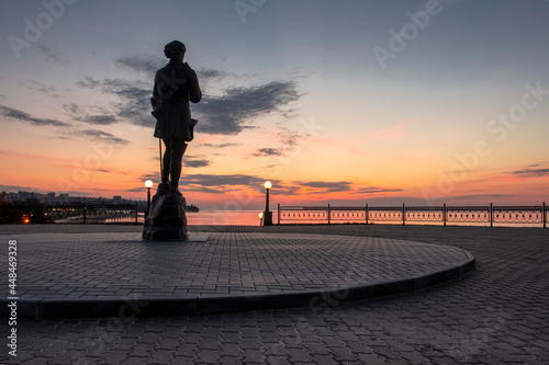 Monument to Peter the Great on the embankment of the city of Kamyshin photo