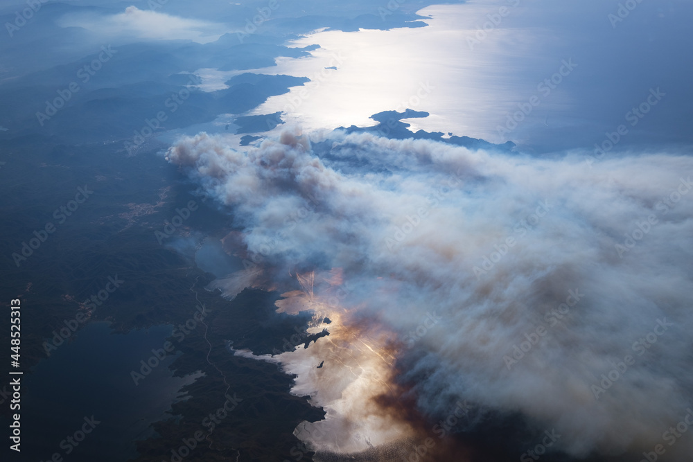 Obraz premium Waldbrände an der westlichen Küste der Türkei im Juli 2021 