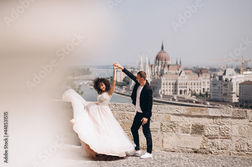 Canvas Print Couple wedding in Budapest