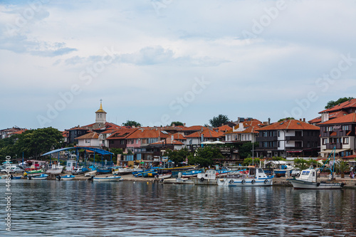 ブルガリア ネセバルの旧市街の海沿いの風景