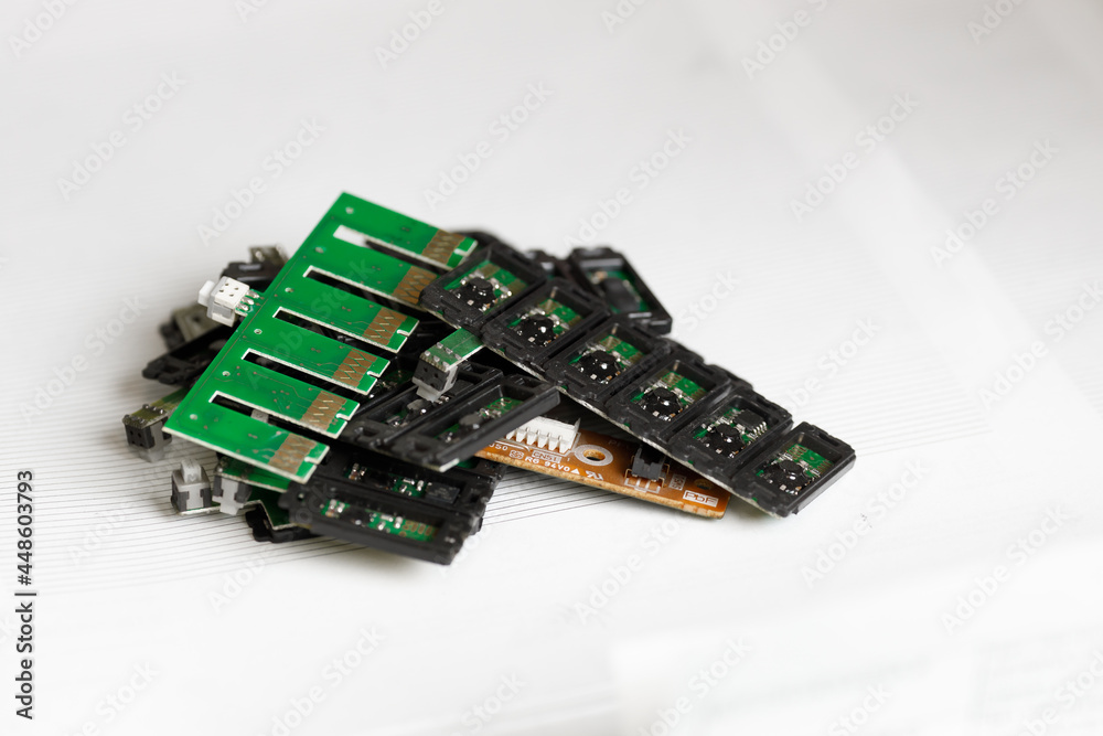 Chips from inkjet cartridges and continuous ink supply systems. Service center for the repair of printers. Chips from inkjet cartridges and continuous ink supply systems. Service center for the repair of printers.