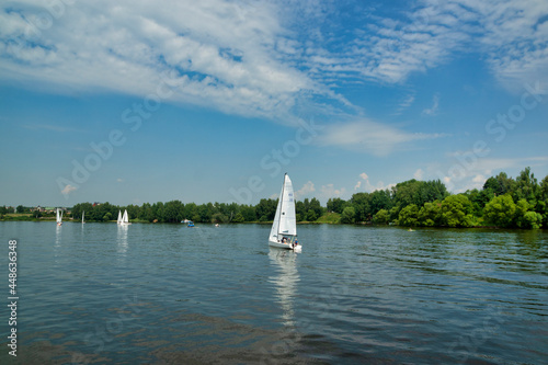 Obraz na płótnie Moscow, Russia - July 15, 2021: Sailboats on the river, Klyazminskoye reservoir near Moscow w salonie