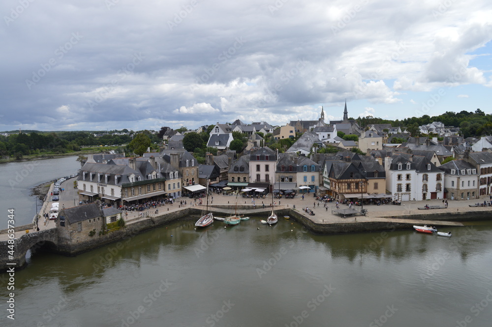 Auray