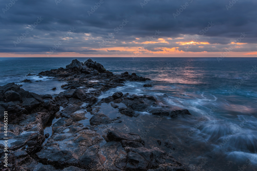 sea sunset at stones beach