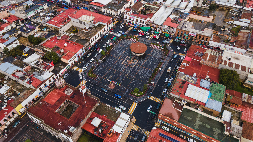 Main square in the municipality of Santiago Tianguistenco, State of Mexico, the houses, the kiosk and neighborhoods of the town are distinguished.