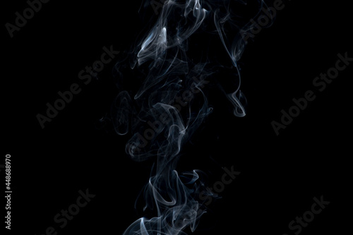 煙の素材写真 黒バック