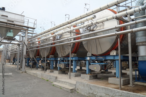 Production capacity of the wine processing plant.