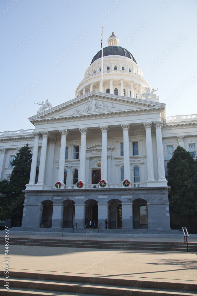 Sacramento State Capitol building on a sunny Sunday morning.